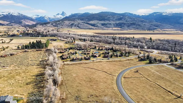 $425,000 | 2470 Falcon Creek Drive, Driggs, ID 83422