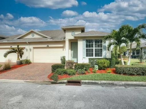$2,215 | 7474 Great Oak Place, Vero Beach, FL 32966