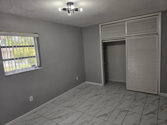 an empty room with a empty space