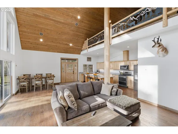 $1,145,000 | 53 Olalla Road, Toledo, OR 97391