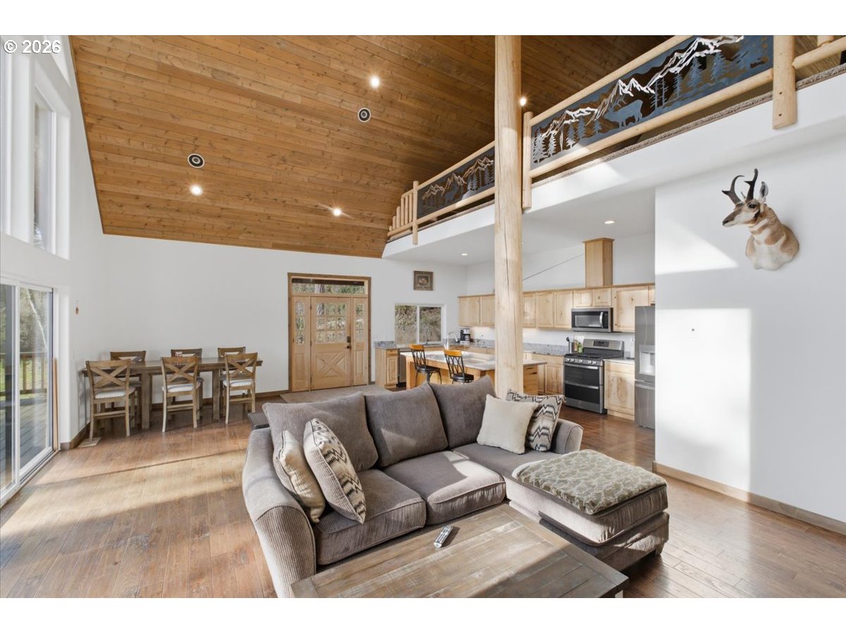 53 Olalla Road Toledo, OR 97391 - Photo 15 of 48