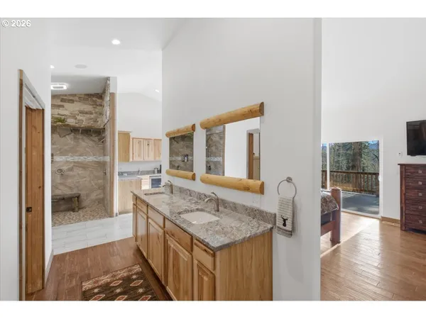 $1,145,000 | 53 Olalla Road, Toledo, OR 97391