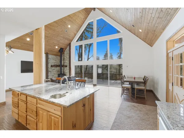 $1,145,000 | 53 Olalla Road, Toledo, OR 97391