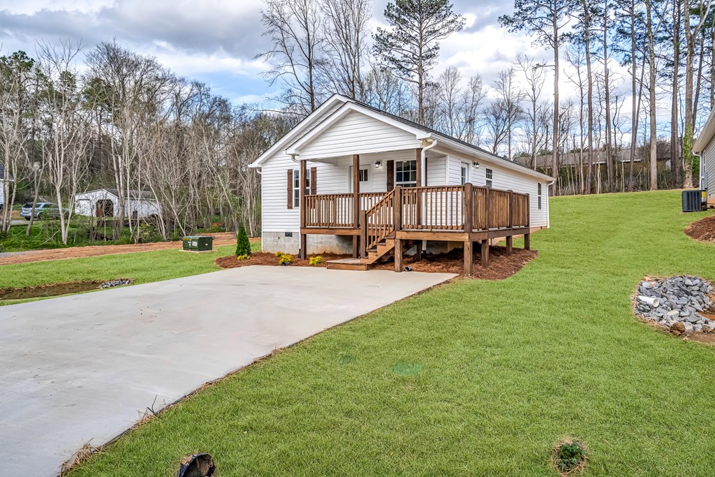 1628 Waring Road Dalton, GA 30721 - Photo 5 of 41 Gallery Image 5