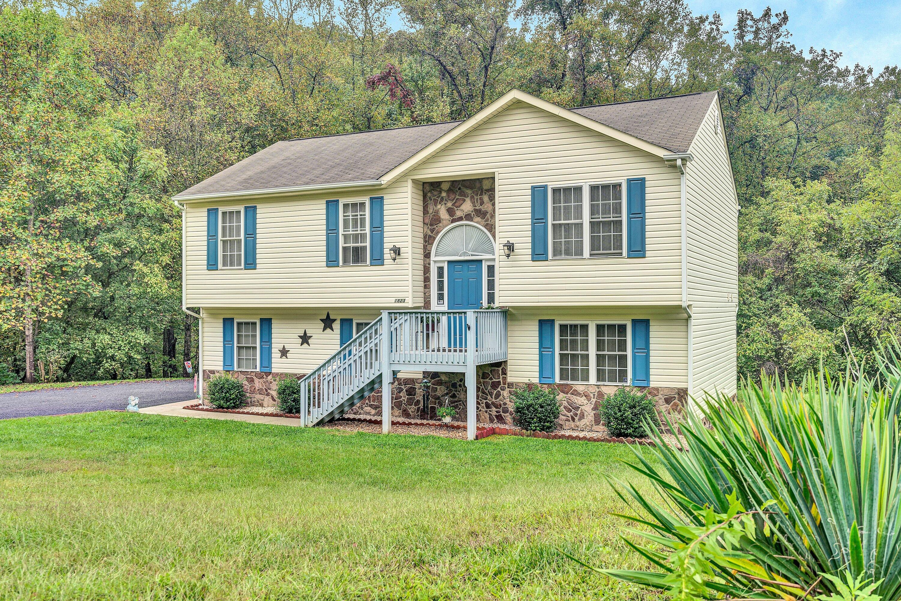 1823 Feather Road Vinton, VA 24179 - Photo 1 of 24 1823 Feather Rd