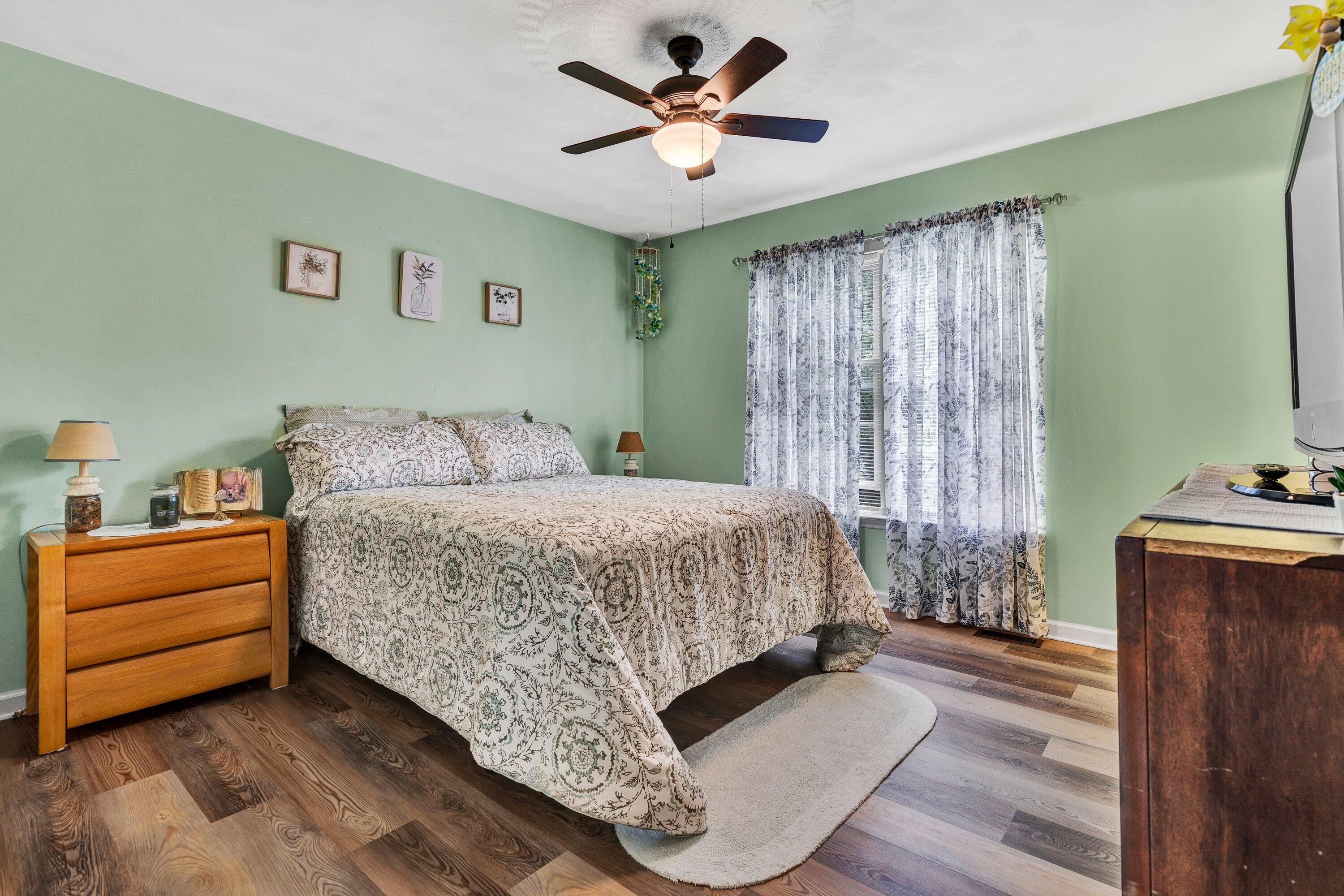 1823 Feather Road Vinton, VA 24179 - Photo 11 of 24 Master Bedroom Suite