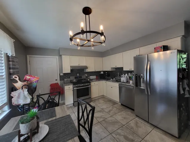 $599,000 | 472 Northgate Court, Riverside, IL 60546