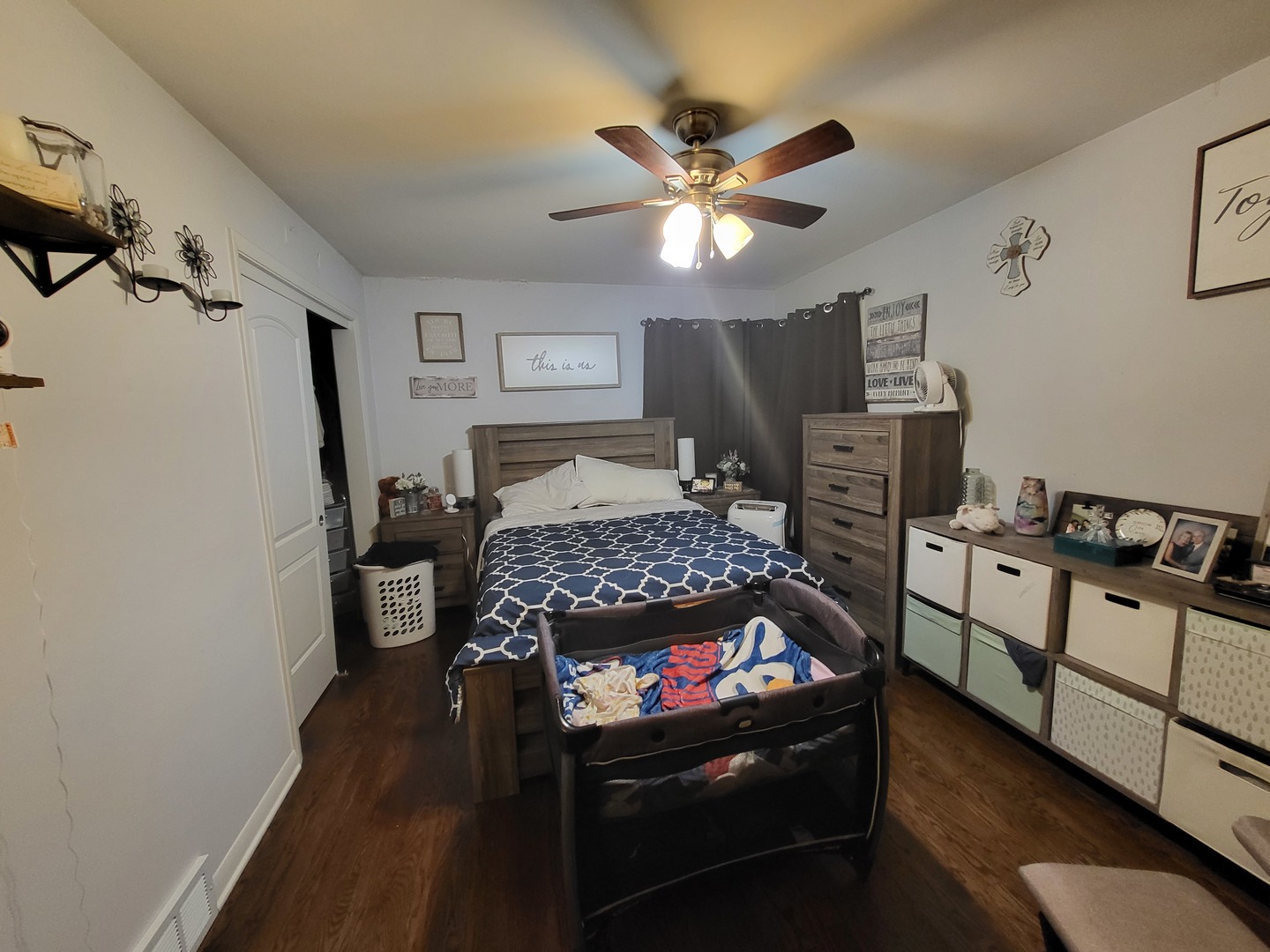 472 Northgate Court Riverside, IL 60546 - Photo 9 of 23 a bedroom with furniture and a window