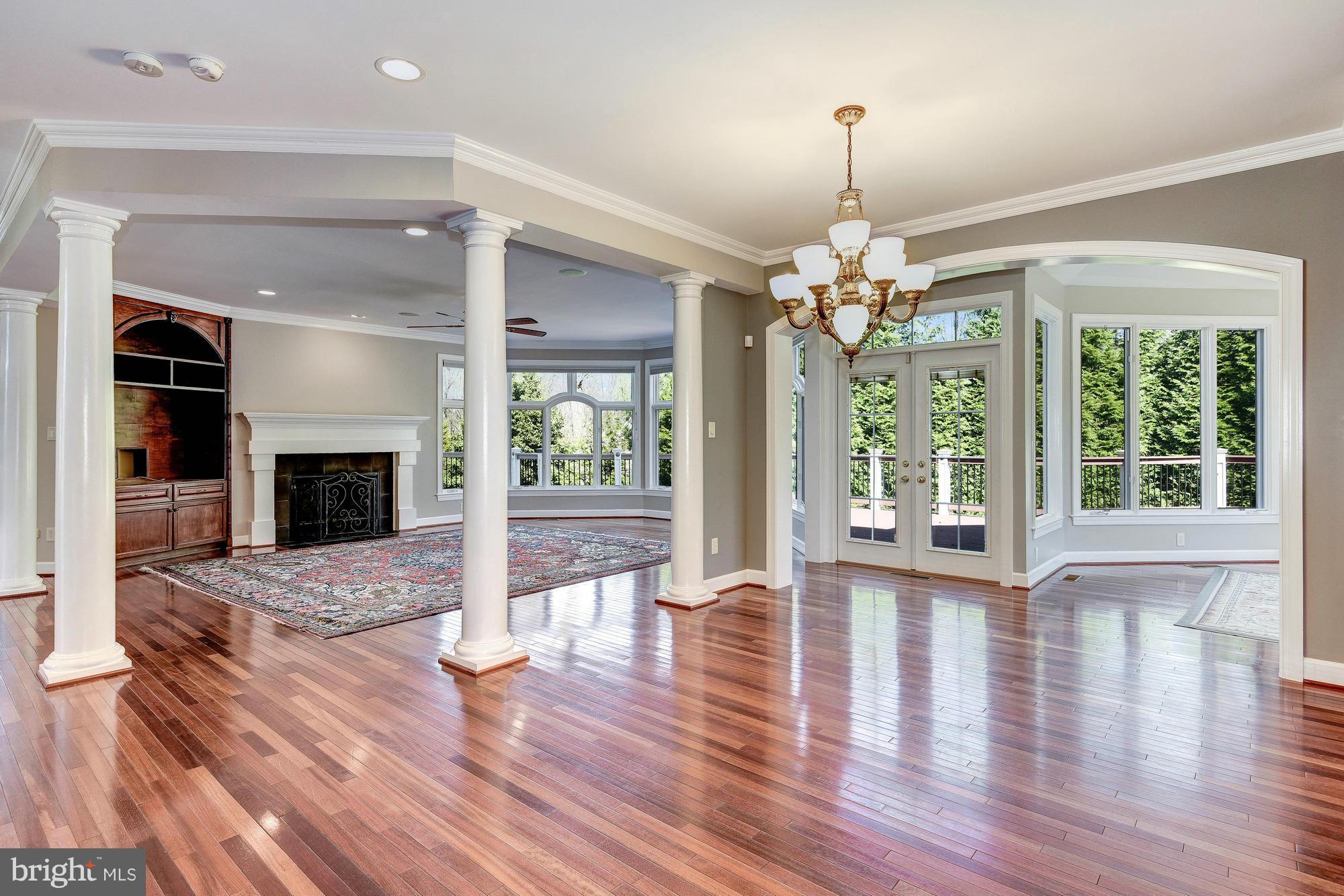 1063 Silent Ridge Court McLean, VA 22102 - Photo 16 of 33 Breakfast Area