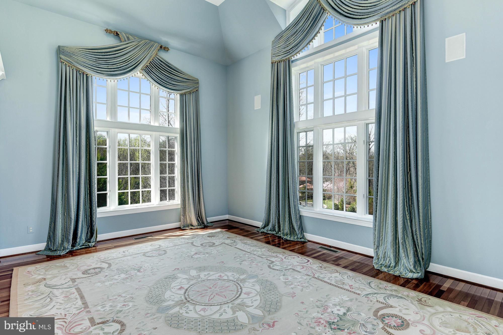 1063 Silent Ridge Court McLean, VA 22102 - Photo 24 of 33 Bedroom
