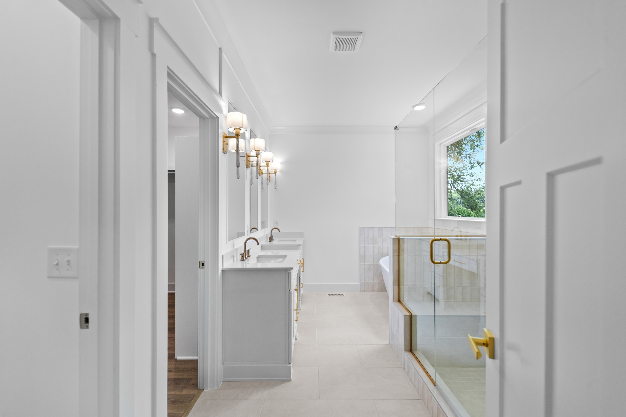 112 Stoneybrook Road Columbia, TN 38401 - Photo 25 of 47 a bathroom with a sink a mirror and shower