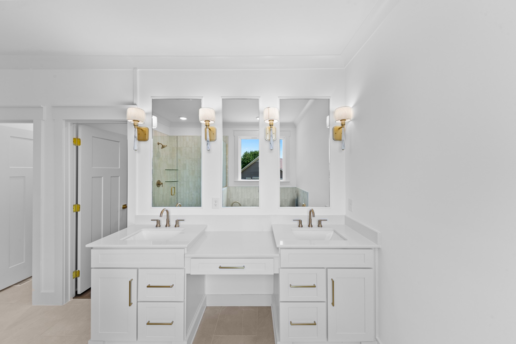 112 Stoneybrook Road Columbia, TN 38401 - Photo 28 of 47 a bathroom with a sink and a mirror