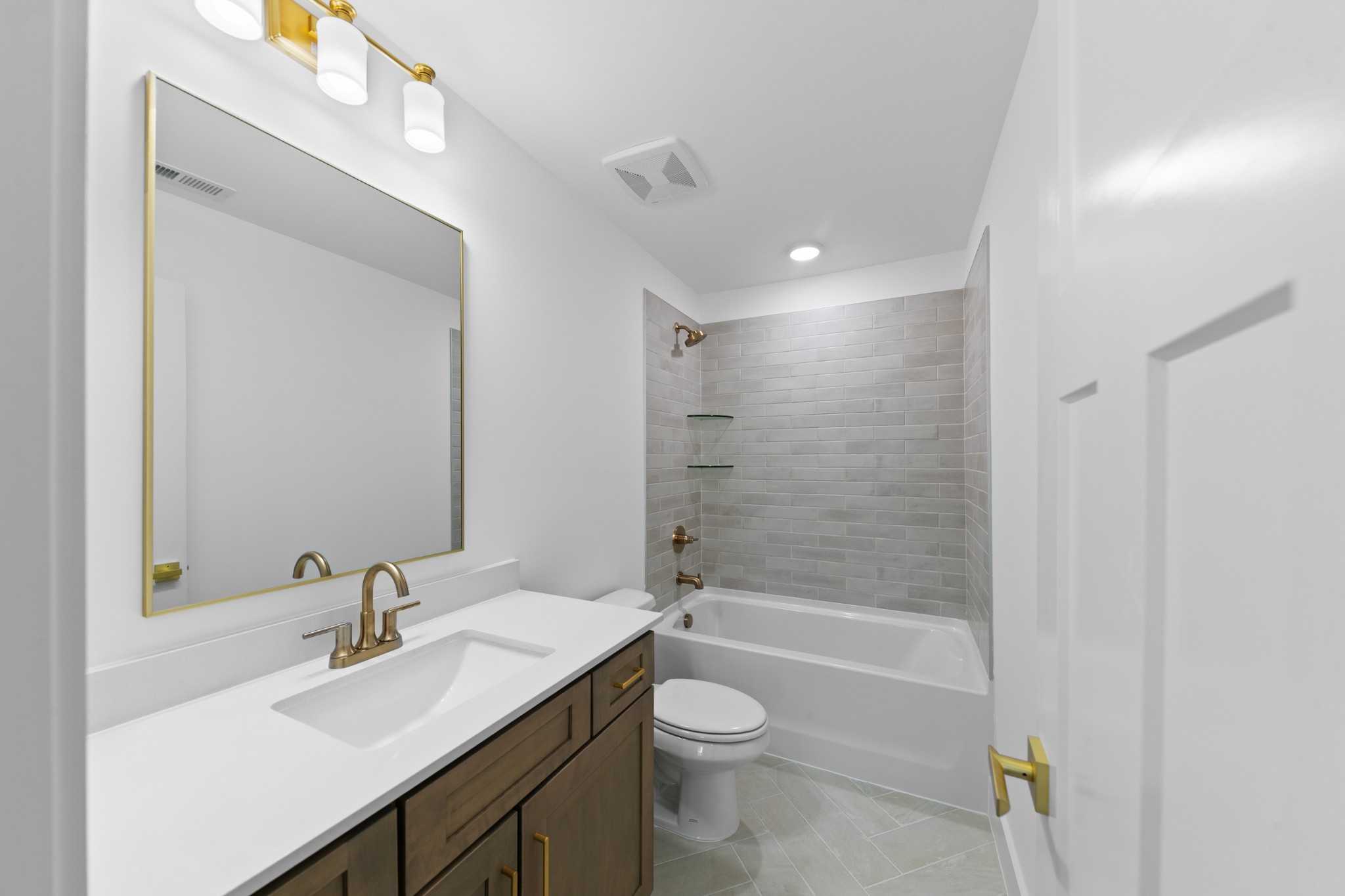 112 Stoneybrook Road Columbia, TN 38401 - Photo 38 of 47 a bathroom with a sink a toilet and shower