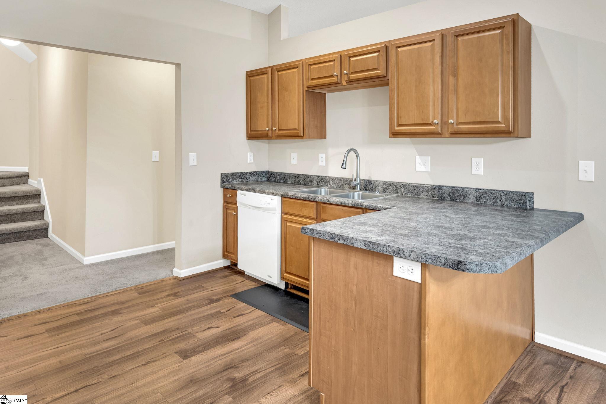 246 Waters Road Taylors, SC 29687 - Photo 8 of 45 Gallery Image 8