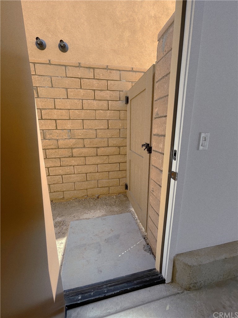 215 Sutters Mill Irvine, CA 92602 - Photo 23 of 57