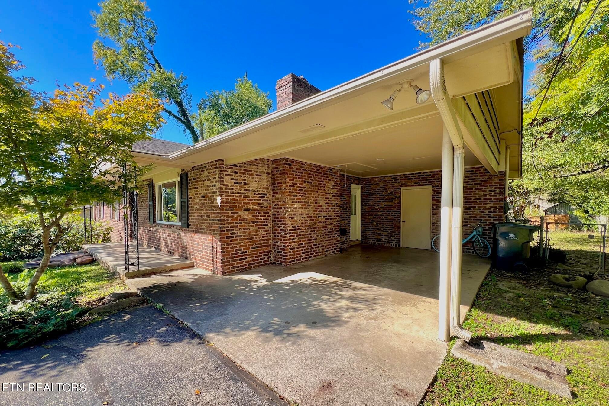 729 Cessna Road Knoxville, TN 37919 - Photo 3 of 3 a view of a house with a yard