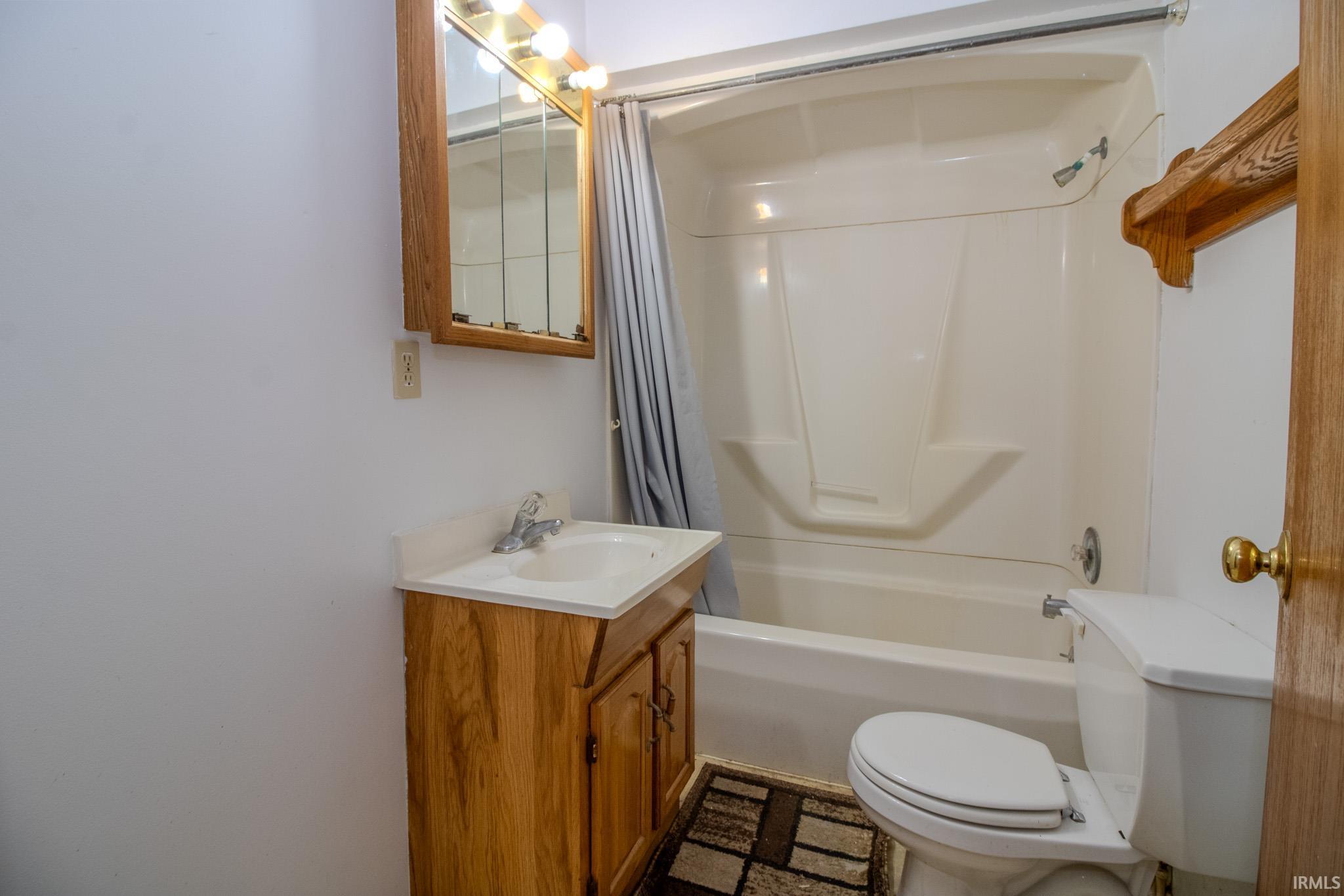4395 East 200 South Knox, IN 46534 - Photo 5 of 12