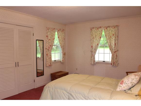 209 Page Road New London, NH 03257 - Photo 8 of 16 Gallery Image 8