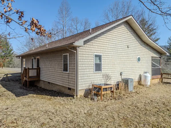 $459,000 | 2923 Upper Peachtree Road, Murphy, NC 28906