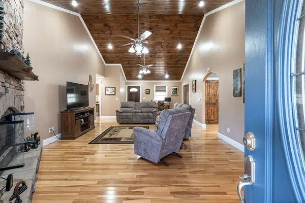 $459,000 | 2923 Upper Peachtree Road, Murphy, NC 28906