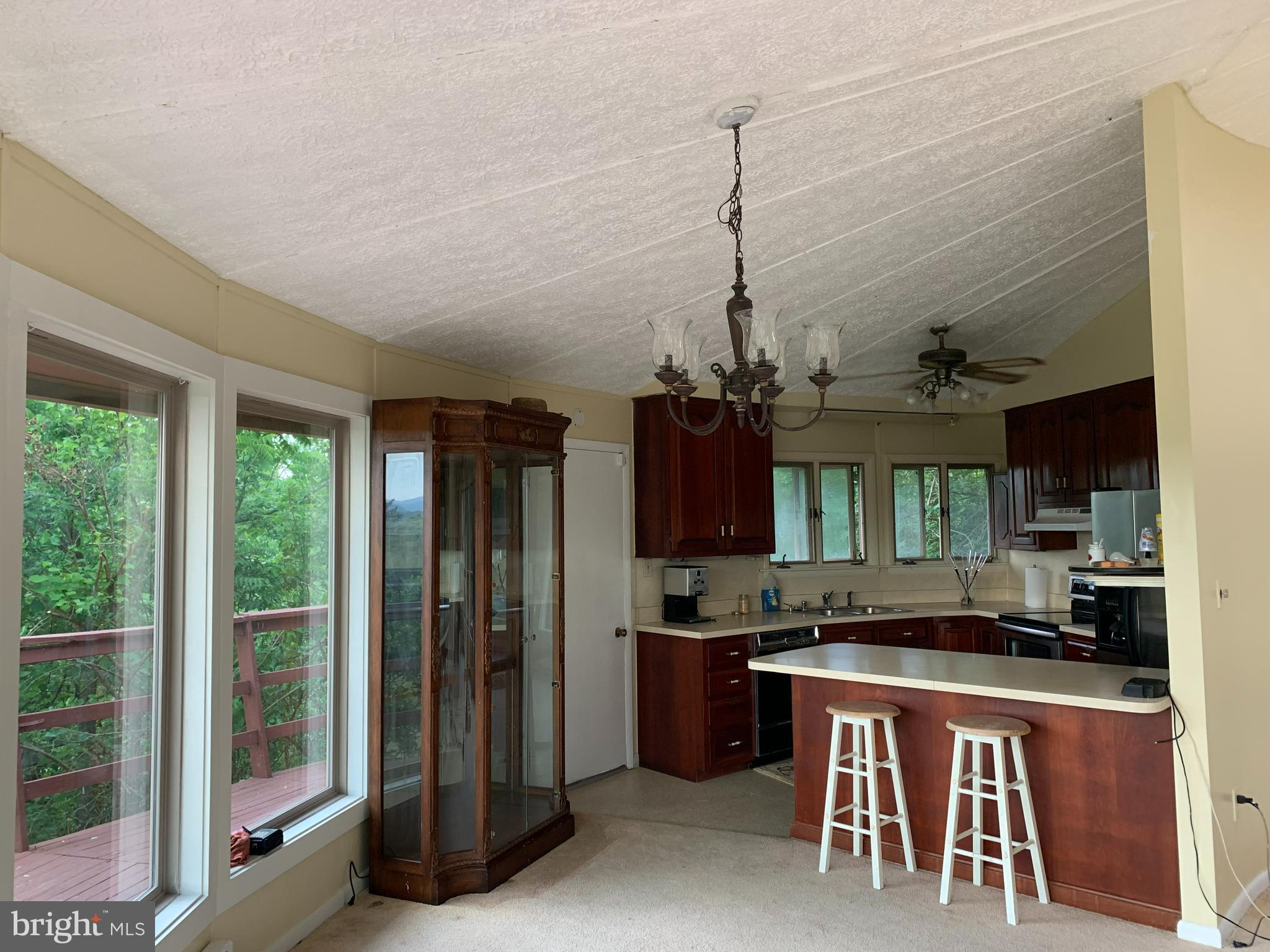 4285 Conicville Road Mount Jackson, VA 22842 - Photo 6 of 27 Gallery Image 6