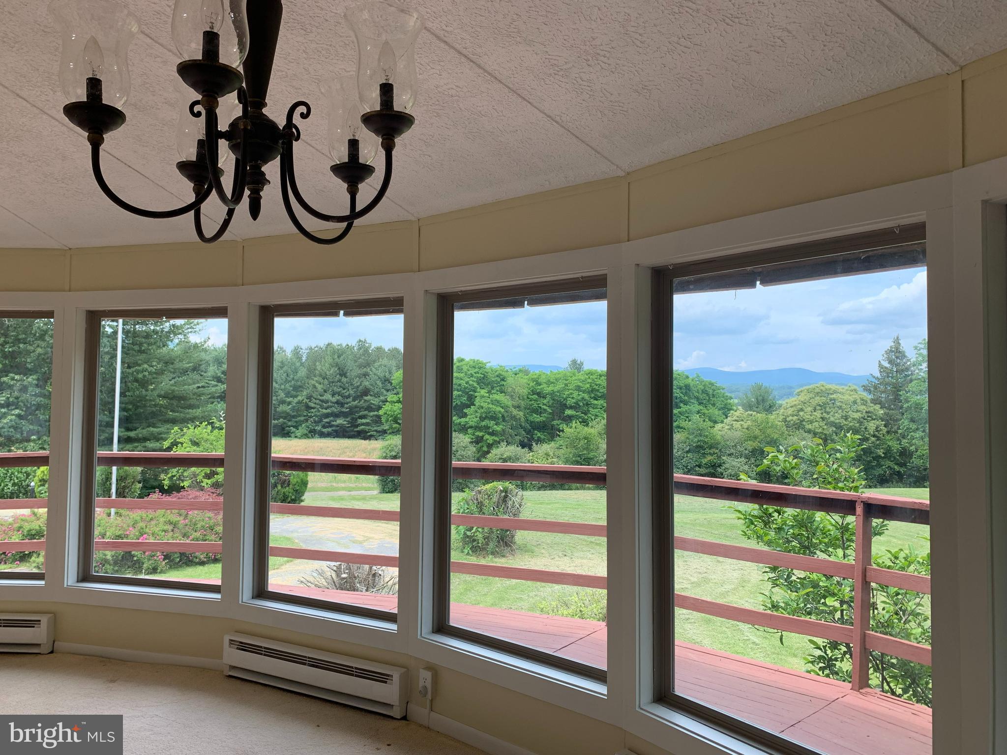 4285 Conicville Road Mount Jackson, VA 22842 - Photo 8 of 27 Gallery Image 8