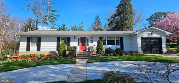 $250,000 | 5806 North Charles Street, Baltimore, MD 21210