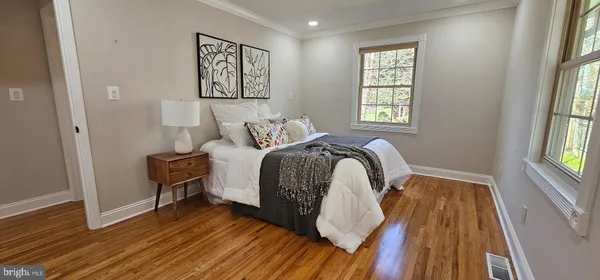 $250,000 | 5806 North Charles Street, Baltimore, MD 21210