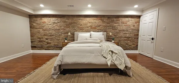 $250,000 | 5806 North Charles Street, Baltimore, MD 21210