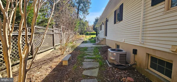 $250,000 | 5806 North Charles Street, Baltimore, MD 21210