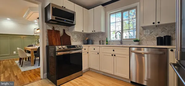 $250,000 | 5806 North Charles Street, Baltimore, MD 21210