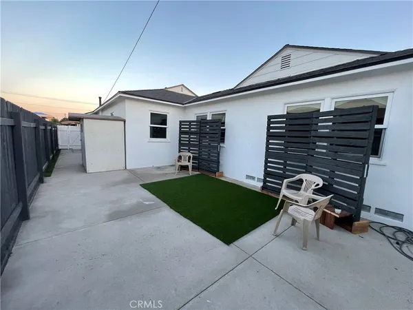 $1,350,000 | 2221 Granada Avenue, Long Beach, CA 90815