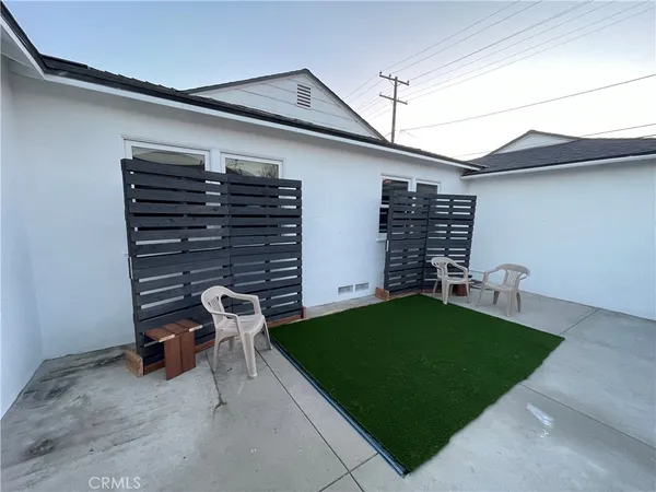 $1,350,000 | 2221 Granada Avenue, Long Beach, CA 90815