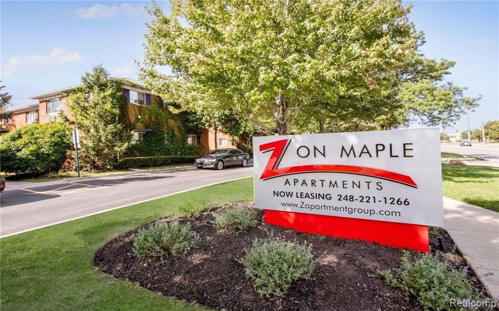 629 West Maple Road, Unit 6298 Clawson, MI 48017 - Photo 3 of 20