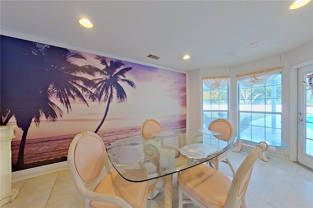 915 Jane Street Blackshear, GA 31516 - Photo 12 of 36