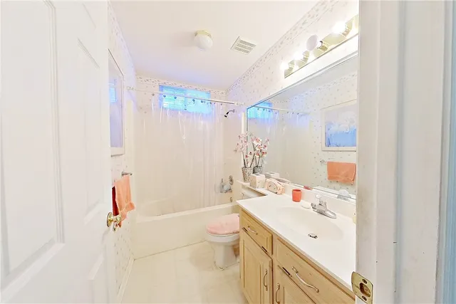 $279,000 | 915 Jane Street, Blackshear, GA 31516