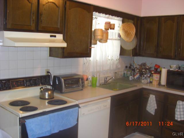 2266 Grove Road Allentown, PA 18109 - Photo 6 of 10 Gallery Image 6
