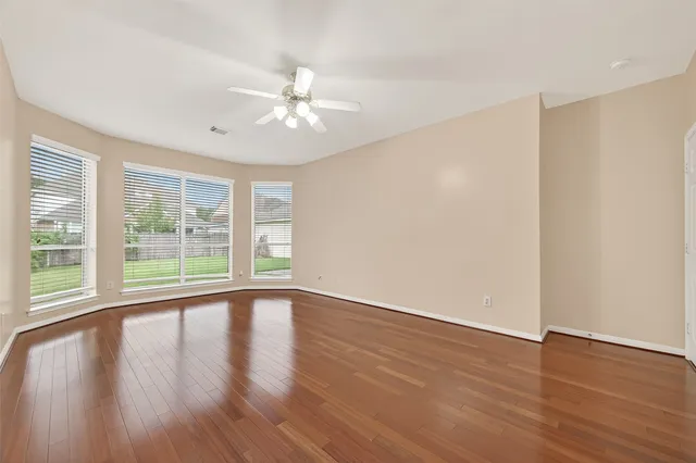 $497,900 | 5907 Indian Hills Lane, Sugar Land, TX 77479