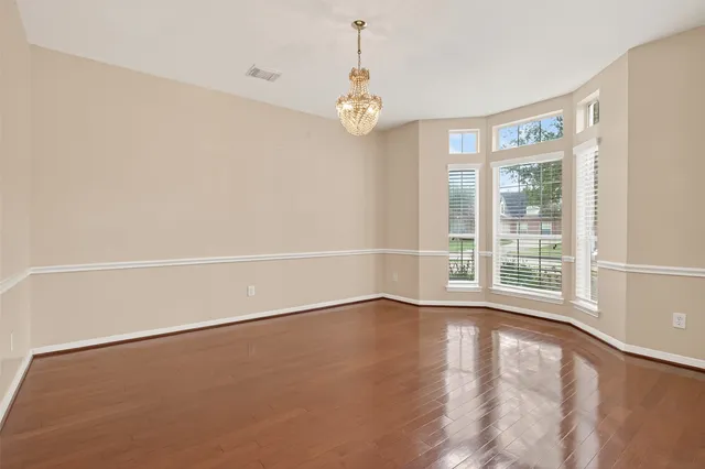 $497,900 | 5907 Indian Hills Lane, Sugar Land, TX 77479