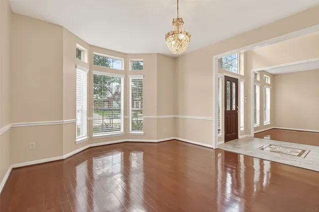 $497,900 | 5907 Indian Hills Lane, Sugar Land, TX 77479