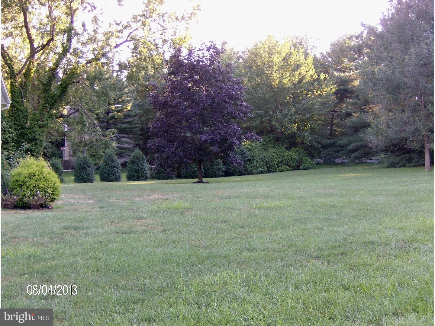 9 Robin Road Moorestown, NJ 08057 - Photo 18 of 21 Back Yard