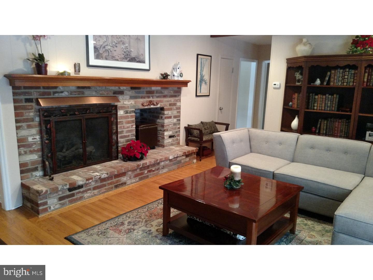 9 Robin Road Moorestown, NJ 08057 - Photo 7 of 21 Family Room