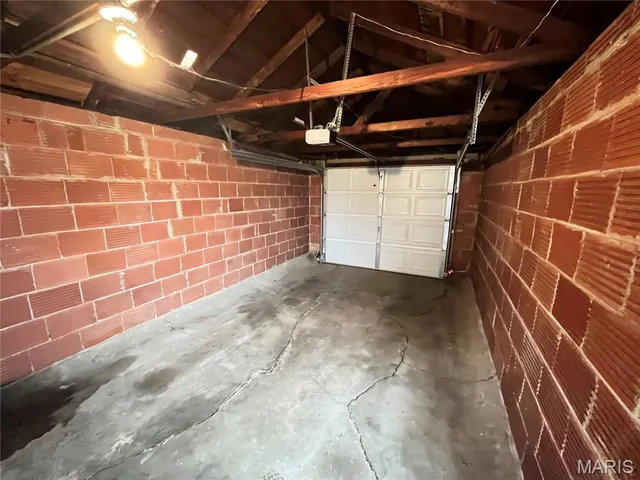 $2,000 | 6430 Bancroft Avenue, St. Louis, MO 63109