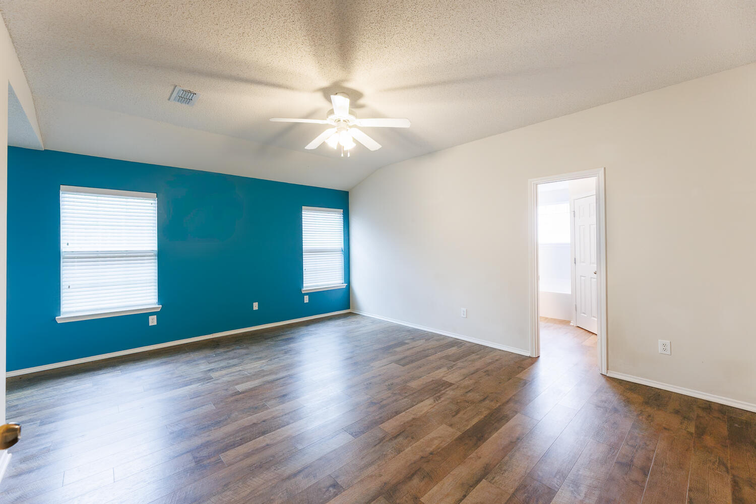 6722 85th Street Lubbock, TX 79424 - Photo 28 of 59 Primary Bedroom