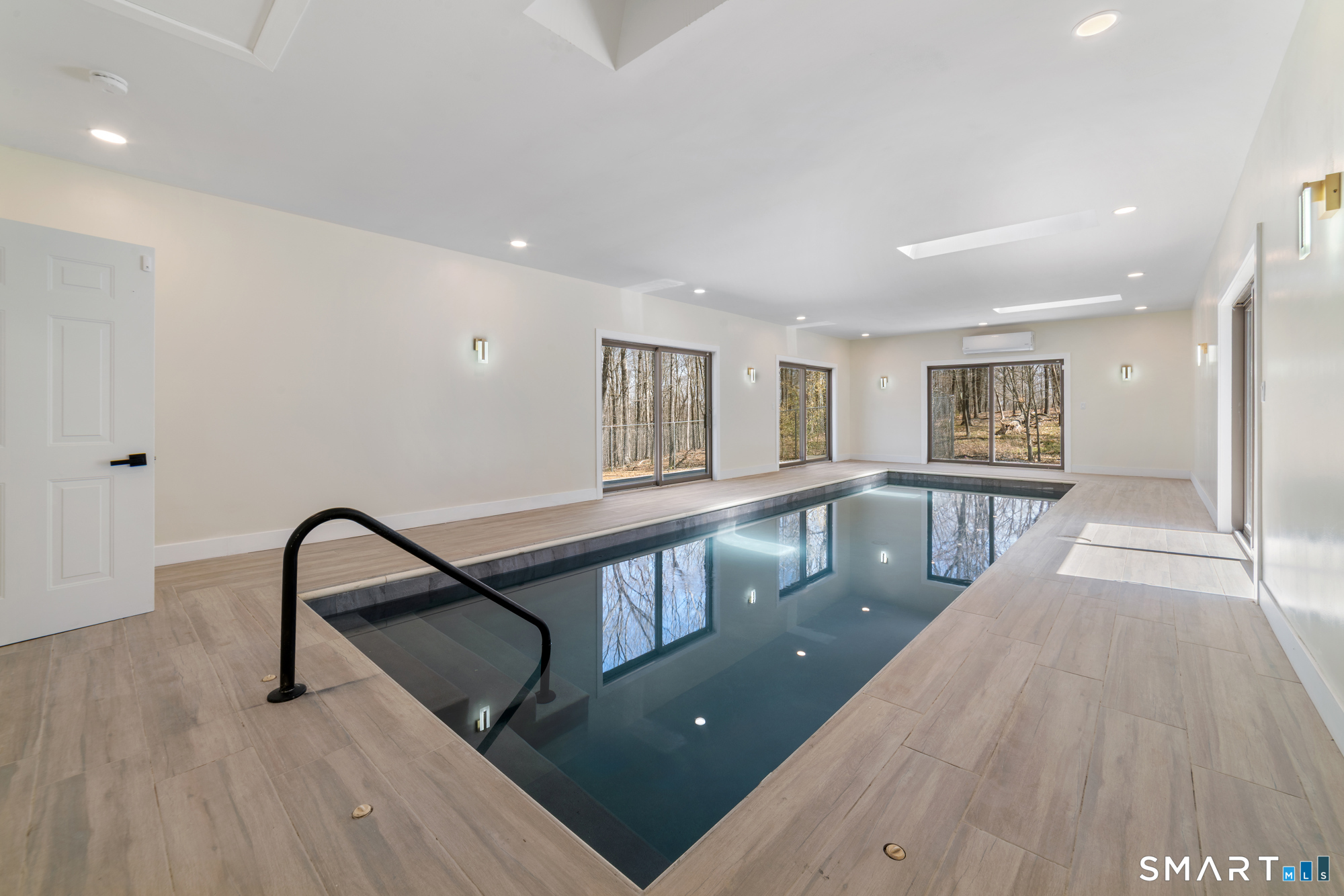 1607 Great Hill Road Guilford, CT 06437 - Photo 21 of 40