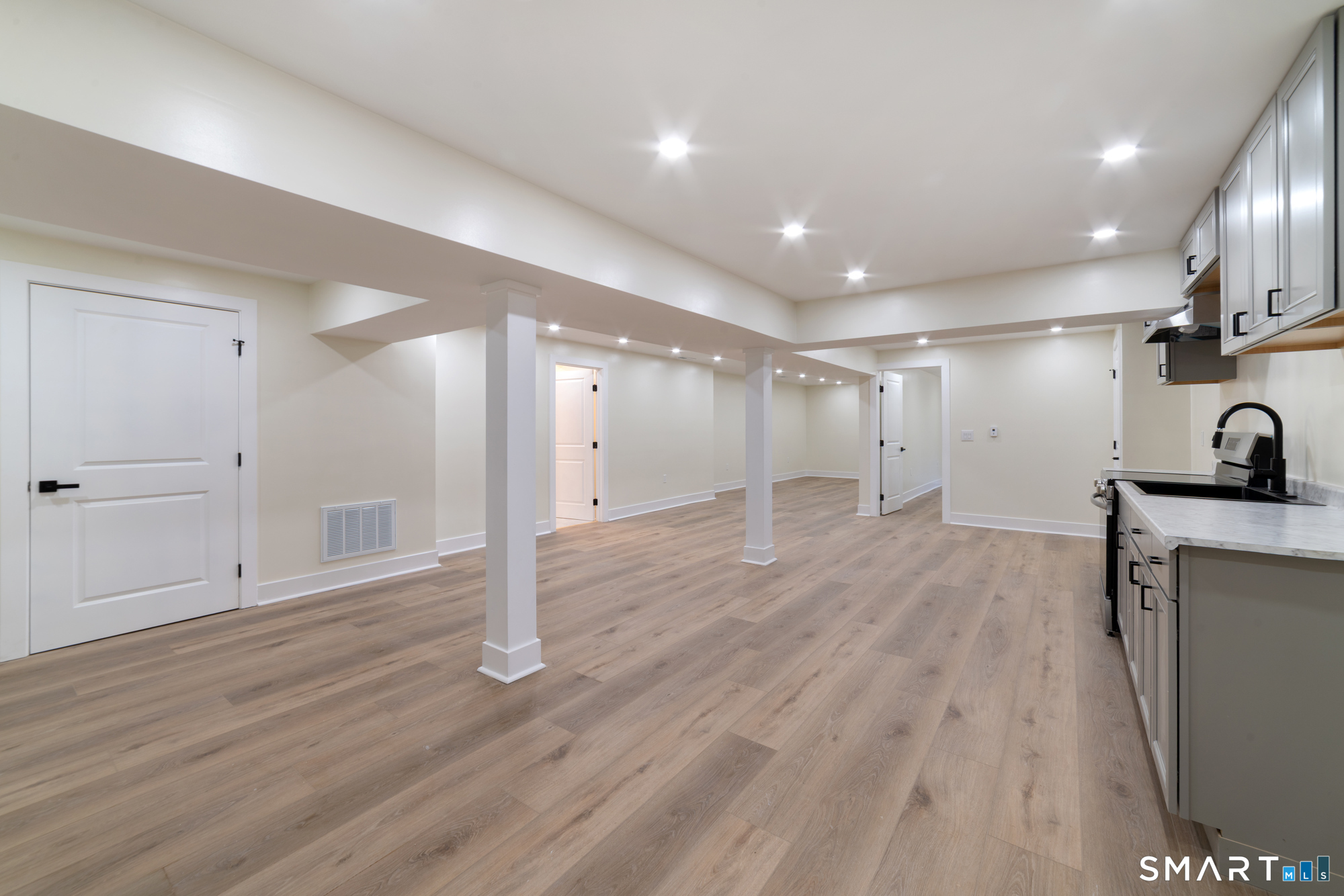 1607 Great Hill Road Guilford, CT 06437 - Photo 23 of 40