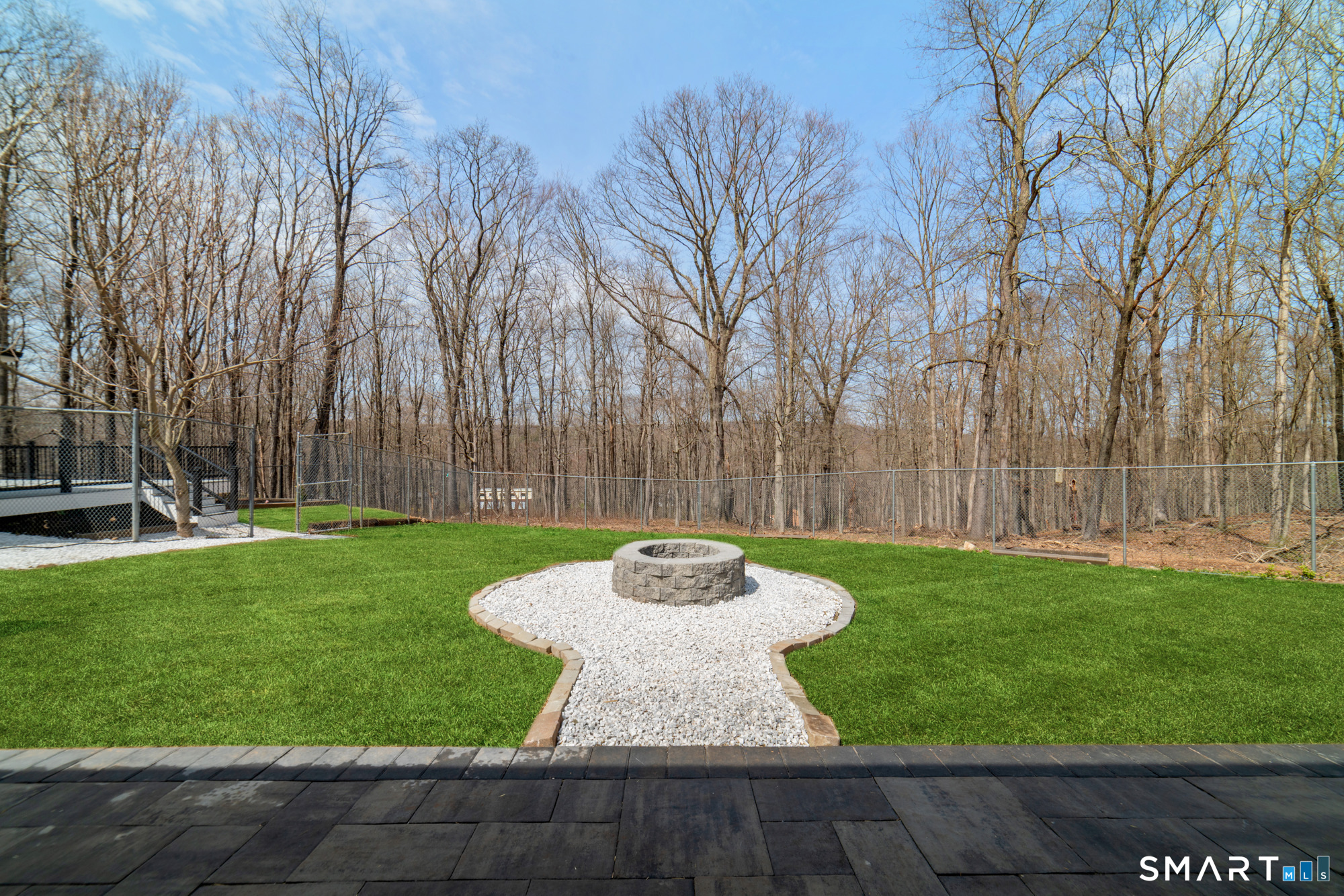 1607 Great Hill Road Guilford, CT 06437 - Photo 32 of 40