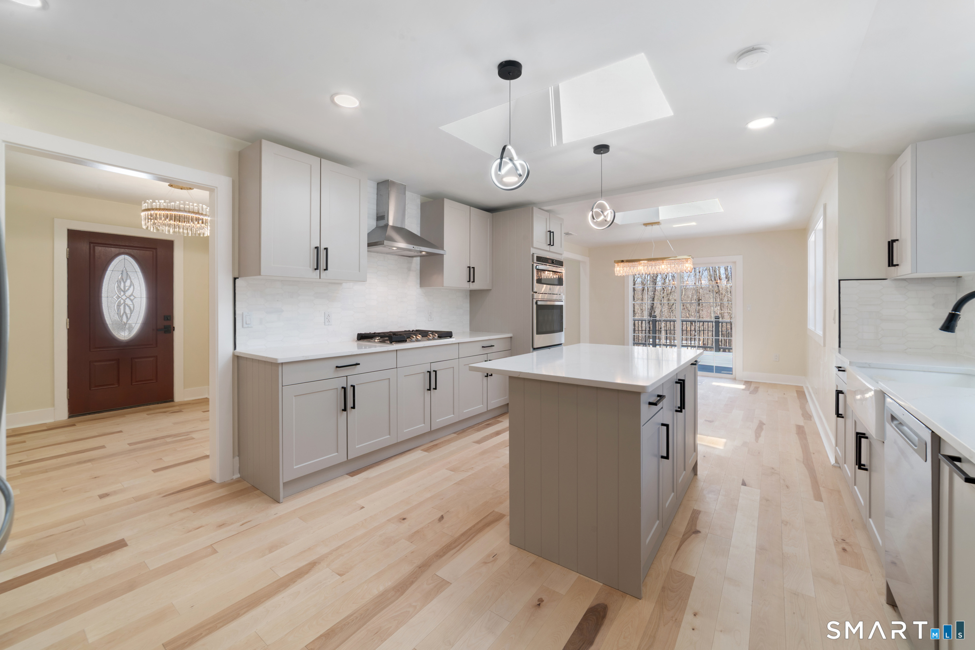 1607 Great Hill Road Guilford, CT 06437 - Photo 8 of 40