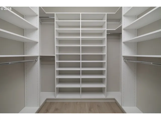 a view of room with empty empty racks