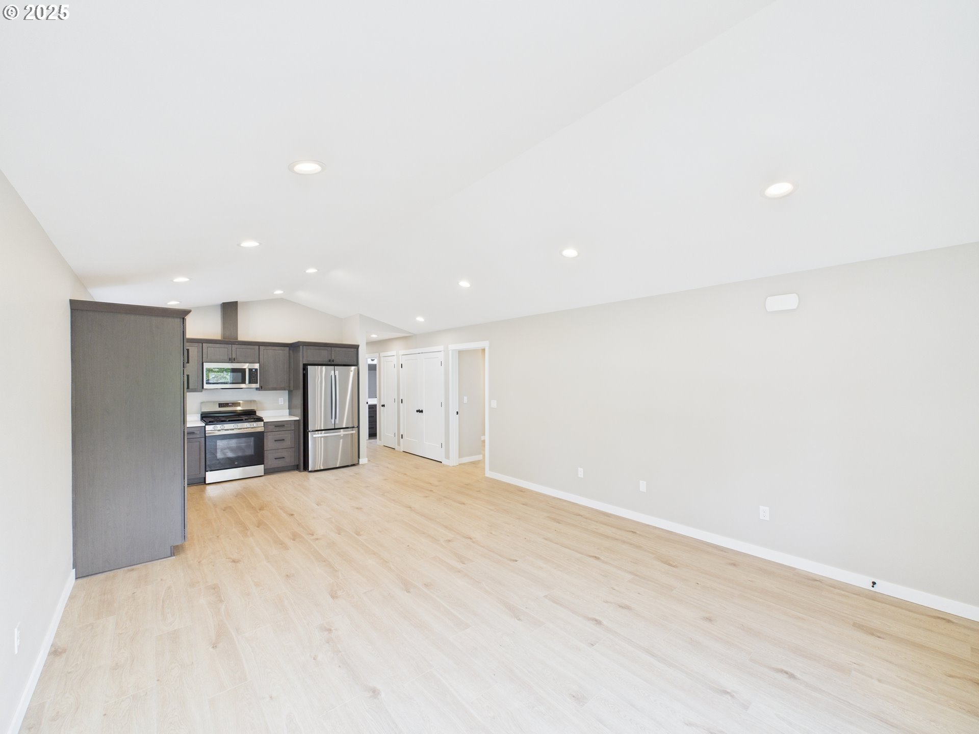 1265 Avenue D Seaside, OR 97138 - Photo 21 of 23